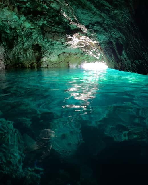 From Marseille: Iconic Calanques Boat Tour with Swimming - Speed, Wind, and Comfort on the Water