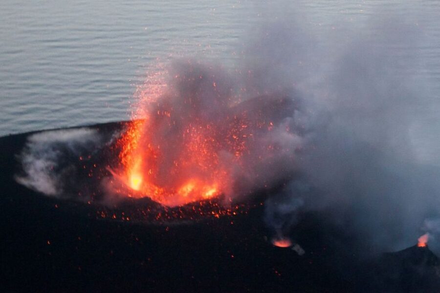 From Milazzo: Panarea and Stromboli Boat Trip by Night - Key things to know before you book
