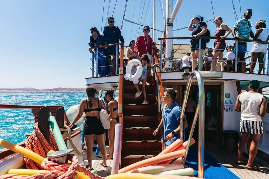 From Mykonos: Cruise to Delos and Rhenia with Lunch - Delos and the Birthplace of Apollo and Artemis