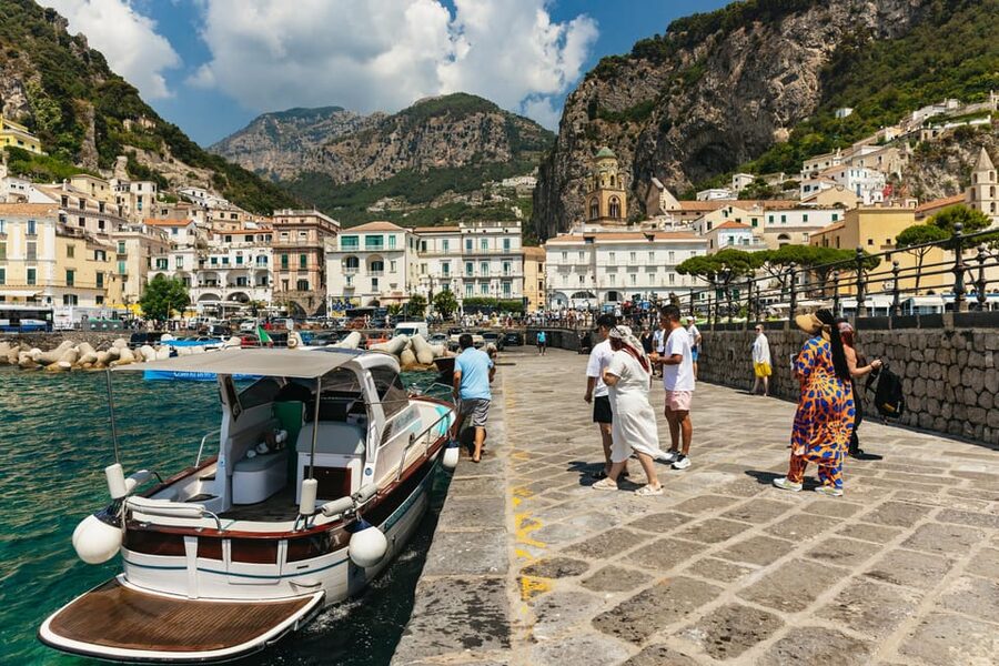 From Naples: Positano and Amalfi Boat Tour with Drinks - Why the boat is the right way to see the Amalfi Coast