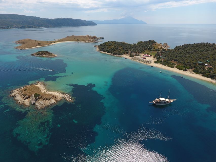From Ouranoupoli: Blue Lagoon Two Island Cruise - First stop, the clear water around Diaporos Island