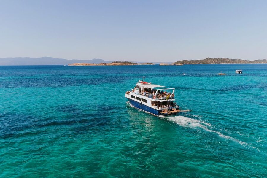 From Ouranoupolis: Cruise to Mount Athos Monasteries - The three-hour coastal cruise