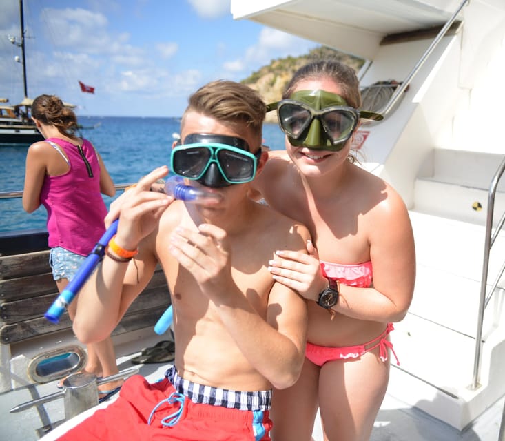 From Paguera: Dolphin Watching Cruise in a Glass-Bottom Boat - Should you book the Paguera dolphin cruise?
