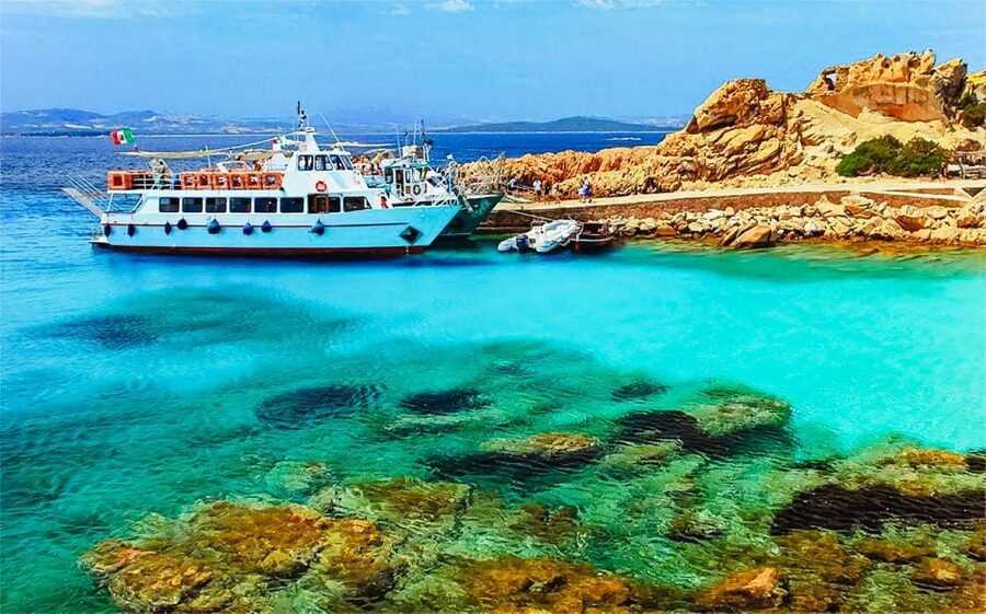 From Palau: La Maddalena Archipelago Day Tour by Boat - Food, seating, weather, and comfort