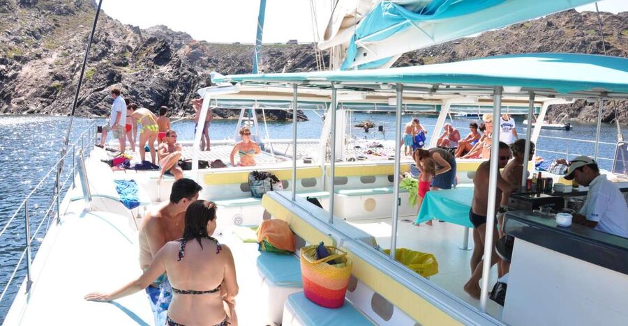 From Roses: Catamaran Cruise Cap Norfeu - Cadaqués - FAQ