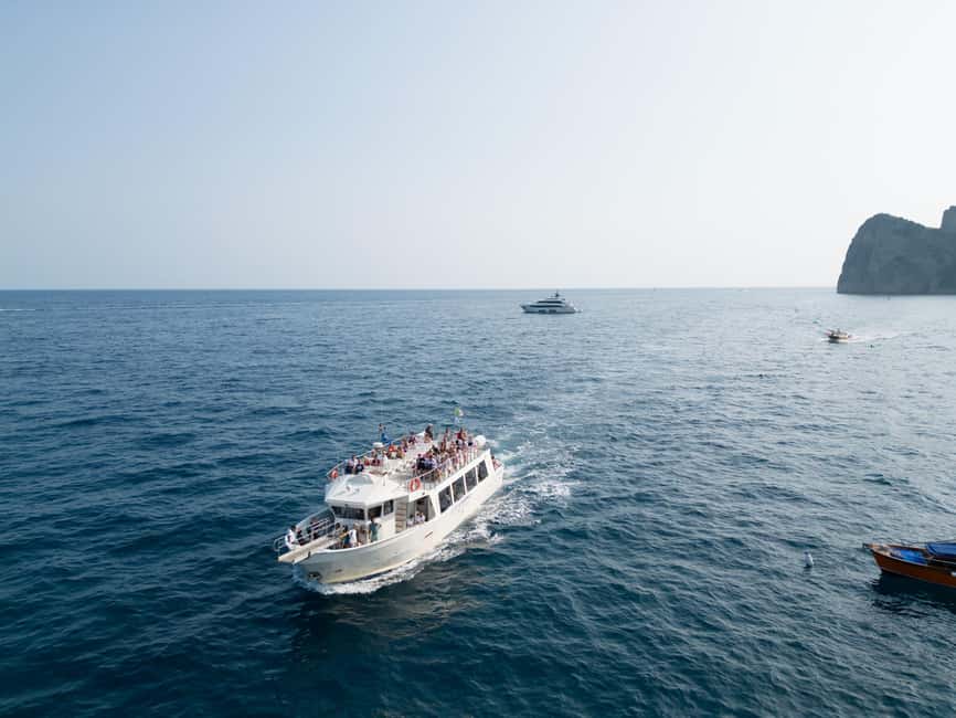 From Sorrento/Nerano: Capri Island Cruise with Guide Onboard - Who should book this experience