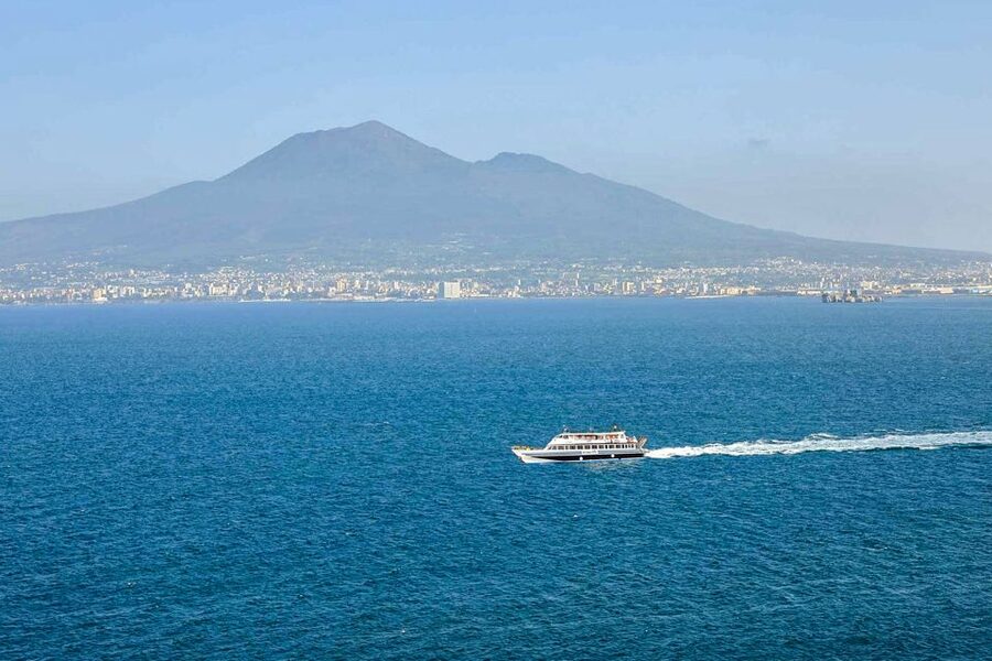 From Sorrento: Positano and Amalfi Day Cruise - Finding the ticket office and meeting point