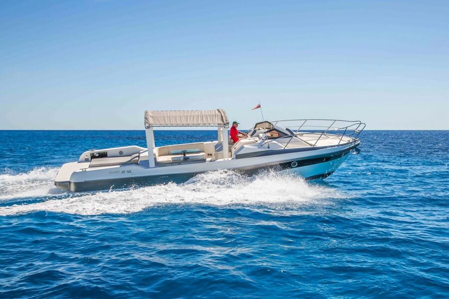 From Split: Blue Cave & 5 Islands with Vis & Hvar Boat Tour - Leaving Split for Biševo and the Blue Cave