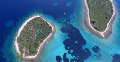 From Split: Blue Lagoon and Trogir Half-Day Speedboat Tour