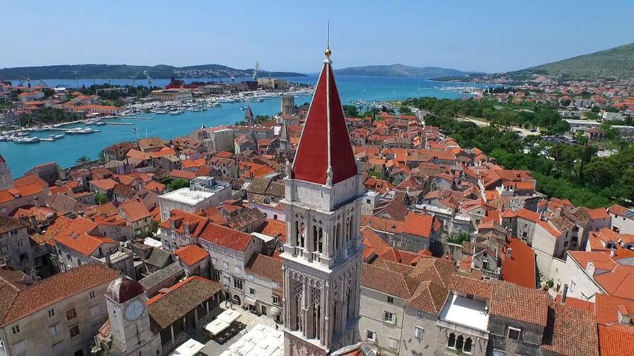 From Split: Blue Lagoon and Trogir Half-Day Speedboat Tour - What the speedboat ride adds