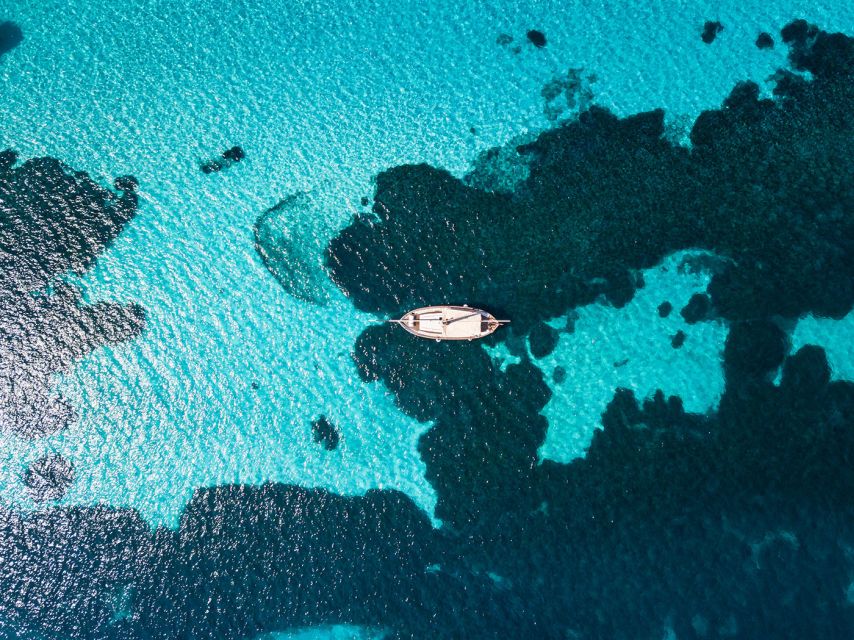 From Stintino: Asinara Vintage Sailing Boat Tour with Lunch - Starting in Stintino at 9:30 am
