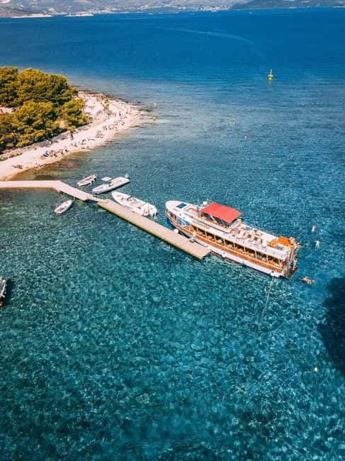 From Trogir: Blue Lagoon & Šolta Cruise with Lunch & Drinks - Maslinica and Marchi Castle