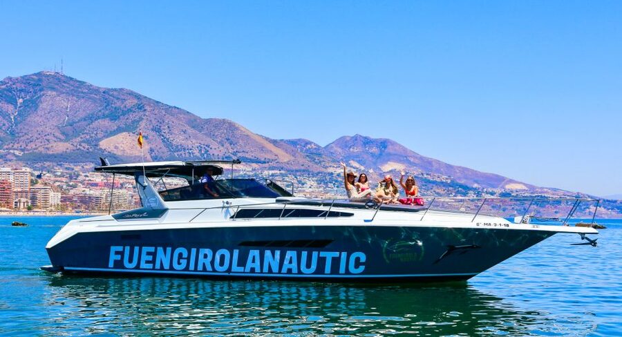Fuengirola: Dolphin Watching by Yacht with Snacks and Drinks - Drinks, snacks, and the onboard mood