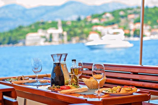 Full-Day Dubrovnik Elaphite Islands Cruise with Lunch and Drinks - Drinks, music, and the party factor