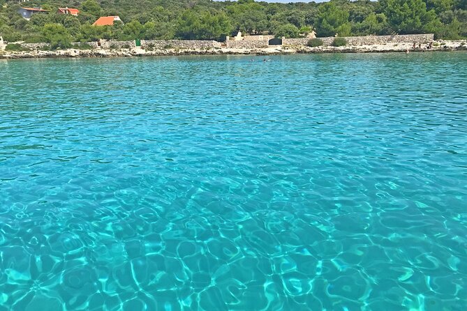 Half Day Speedboat Tour to Three Islands from Trogir - The speedboat ride is part of the attraction