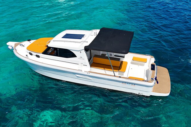 Half Day Speedboat Tour to Three Islands from Trogir - What the captain and equipment add