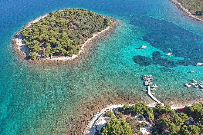 Half Day Speedboat Tour to Three Islands from Trogir - Blue Lagoon and Krknjaši Bay: the main swimming stop