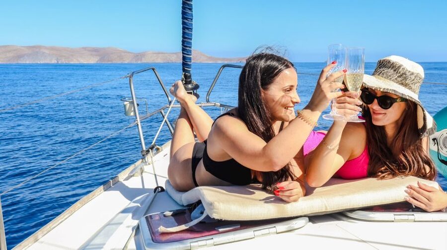 Heraklion: Dia Island Sailboat Cruise with Swimming and Meal - Who will enjoy this Dia Island cruise most?