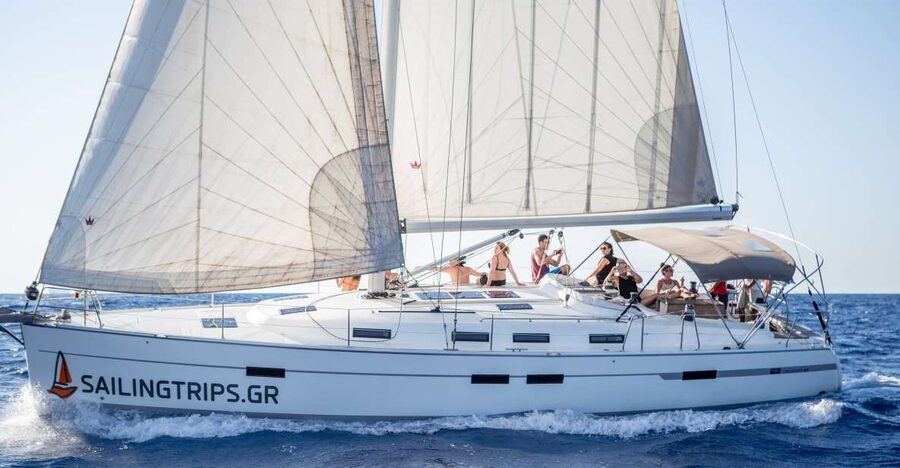 Heraklion: Sailboat Cruise to Dia Island with Drinks & Lunch - Sailing out of Heraklion toward Dia Island