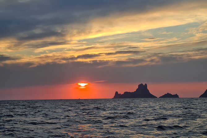 Ibiza & Formentera Private Deluxe Sailing: Full Day - What the $1,088.86 price really buys