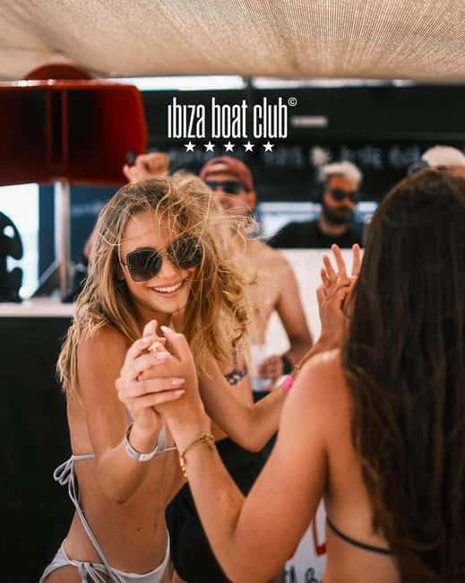 Ibiza: Half Day Pass at Ibiza Boat Club with Brunch & Drinks - Sailing along the coast before the swim stop