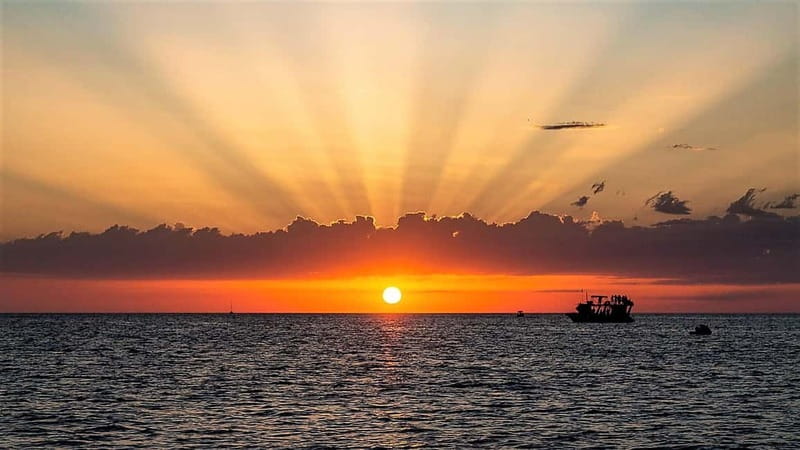 Ibiza: Snorkeling, Sunset Beach and Cave Boat Trip - Starting in San Antonio