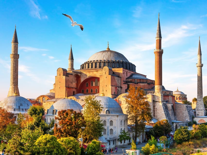 Istanbul: Basilica, Hagia Sophia, Blue Mosque Tour & Cruise - The Basilica Cistern offers the biggest change of mood