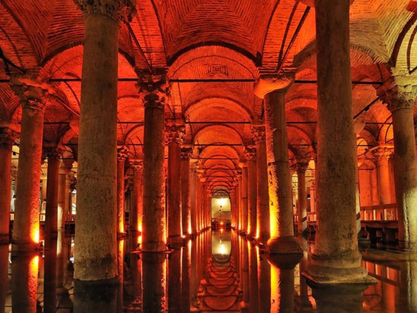 Istanbul: Basilica, Hagia Sophia, Blue Mosque Tour & Cruise - Sultanahmet break: a useful pause between major sights