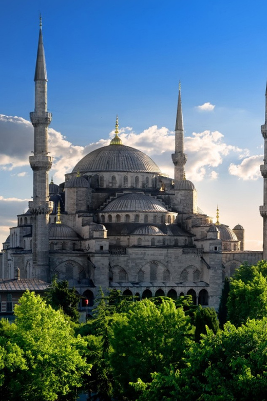 Istanbul: Basilica, Hagia Sophia, Blue Mosque Tour & Cruise - The Hippodrome sets the historical scene