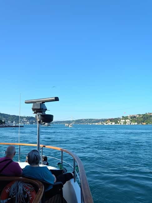 Istanbul Bosphorus: 3-Hour Day Cruise's with Asian Side Stop - Guide quality and language