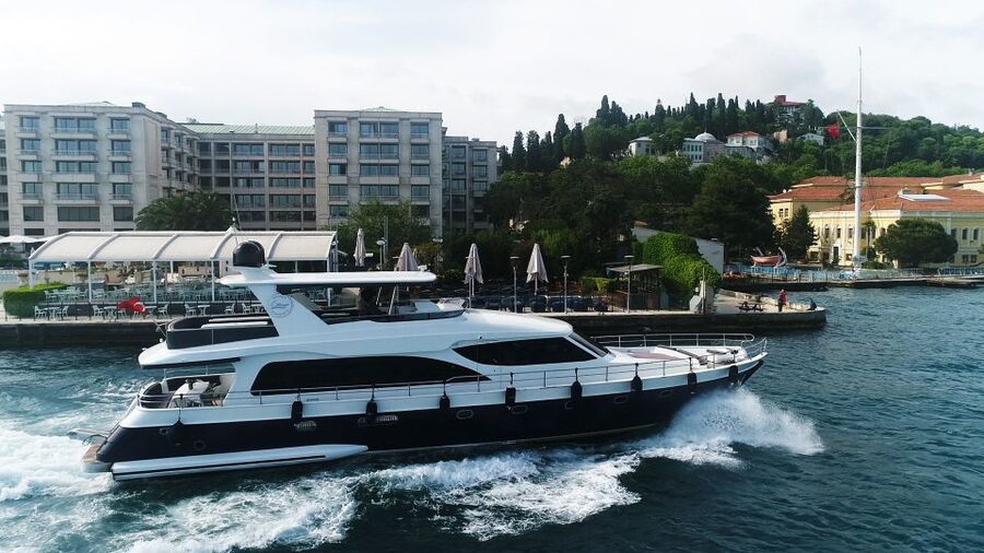 Istanbul: Bosphorus Cruise with Stopover on the Asian Side - Kanlıca gives you a brief taste of Asia