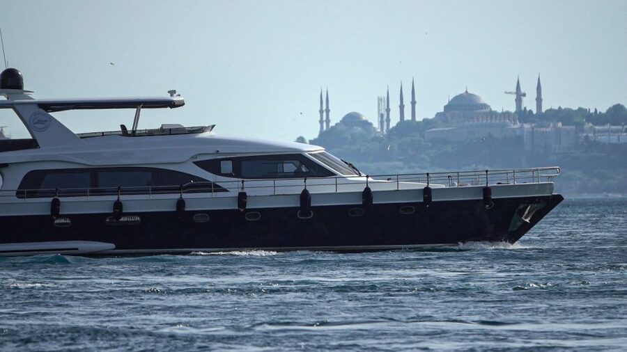 Istanbul: Bosphorus Cruise with Stopover on the Asian Side - What the yacht experience is really like