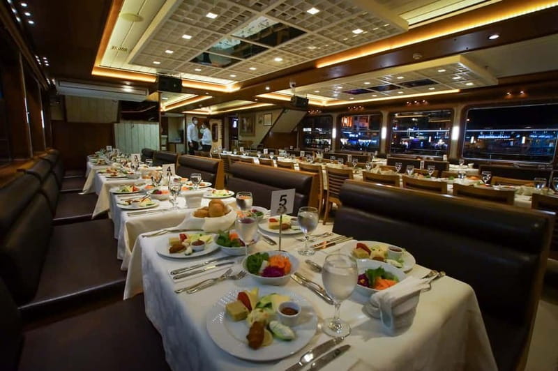 Istanbul: Bosphorus Dinner Cruise & Turkish Night Show - The menu: Turkish starters, three main-course choices