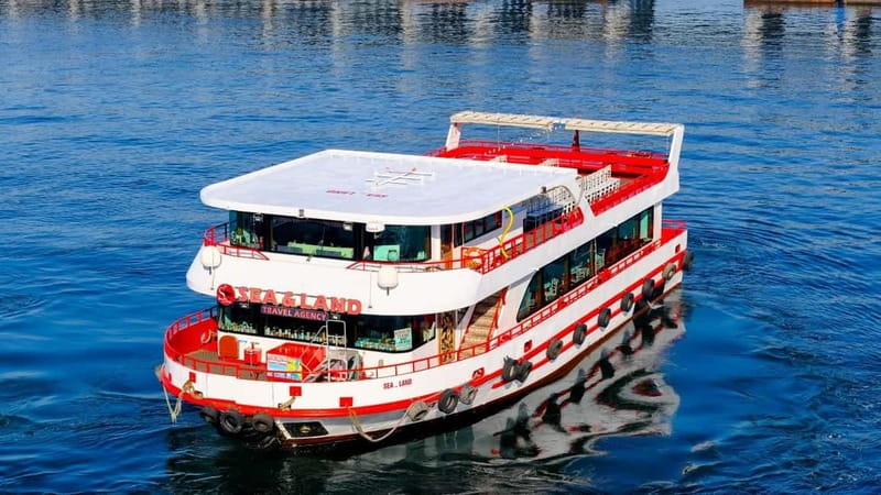 Istanbul: Bosphorus Sightseeing Cruise Tour with Audio Guide - Galata Bridge to Dolmabahçe Palace