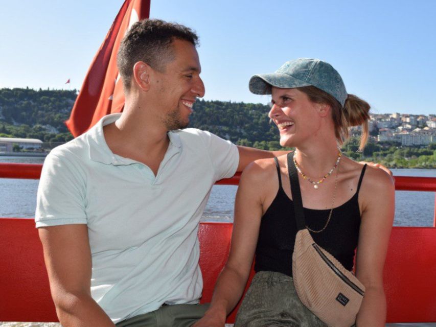 Istanbul: Bosphorus Sightseeing Cruise Tour with Audio Guide - Rumeli Fortress and the northern reach