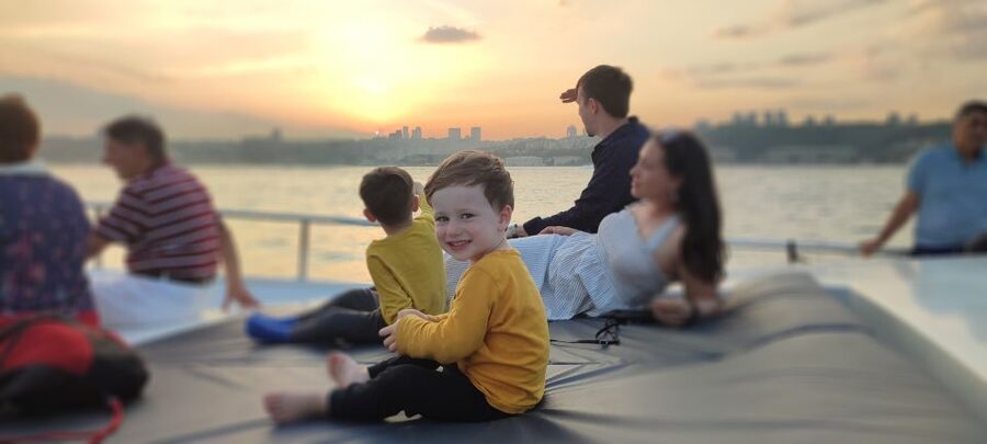 Istanbul: Bosphorus Sunset Cruise on Yacht with Live Guide - Key points at a glance