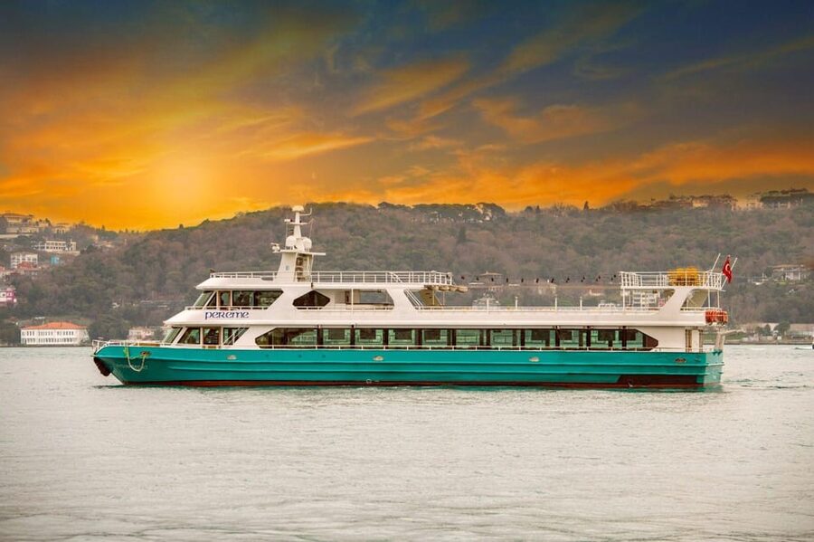 Istanbul: Bosphorus Sunset Cruise with Drinks & Snack - Bebek and the northern European shore
