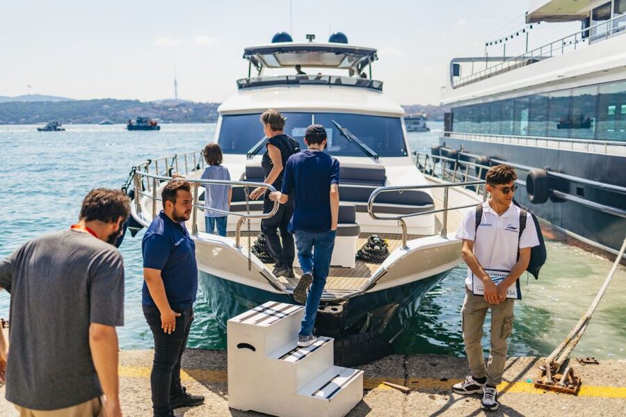 Istanbul: Bosphorus Yacht Cruise with Stopover on Asian Side - Is $47 good value for 2.5 hours?