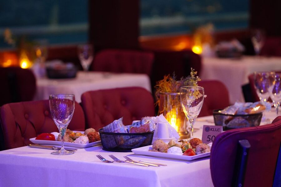 Istanbul: Dinner Cruise and Entertainment with Private Table - The two bridges and the northern Bosphorus