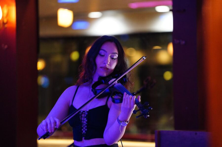Istanbul: Dinner Cruise and Entertainment with Private Table - Turkish meze, grilled mains, and baklava