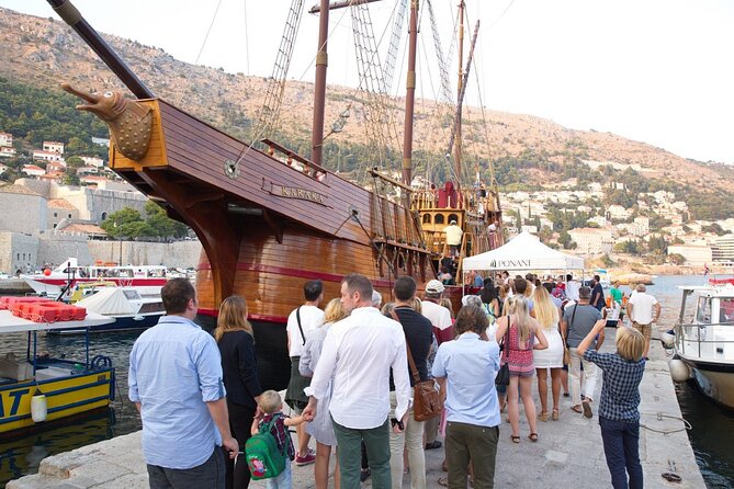 Karaka - The Best Dubrovnik Sunset Cruise (adults only) - The city walls from the sea