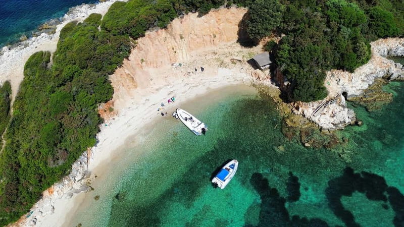 Ksamil: Boat Trip To 5-Islands Of Ksamil & Twin Islands - Leaving Ksamili Escape and picking your seat