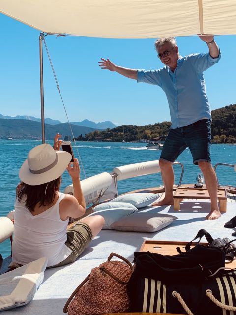 La Spezia: Cinque Terre and Portovenere Full-Day Boat Tour - Monesteroli and lunch on the water