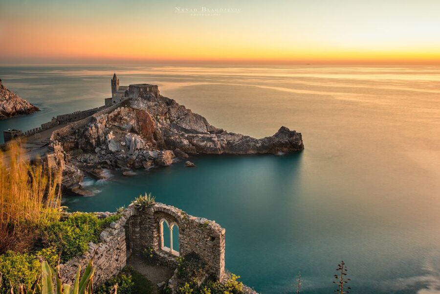 La Spezia: Cinque Terre and Portovenere Full-Day Boat Tour - Monterosso gives you the only long shore break