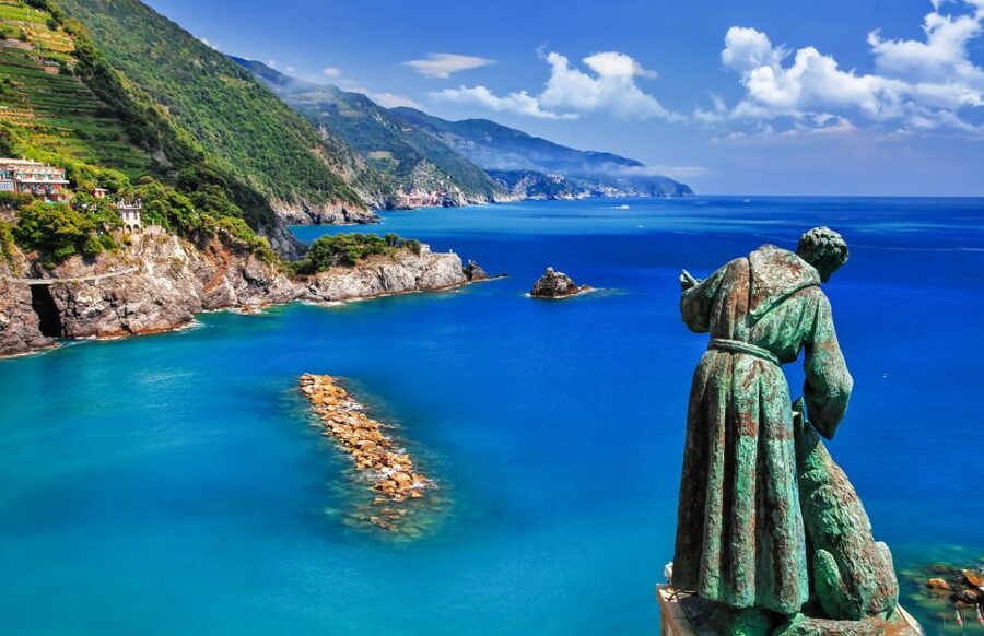 La Spezia: Cinque Terre Tour by Boat - Finding the Lord Byron at Molo Italia
