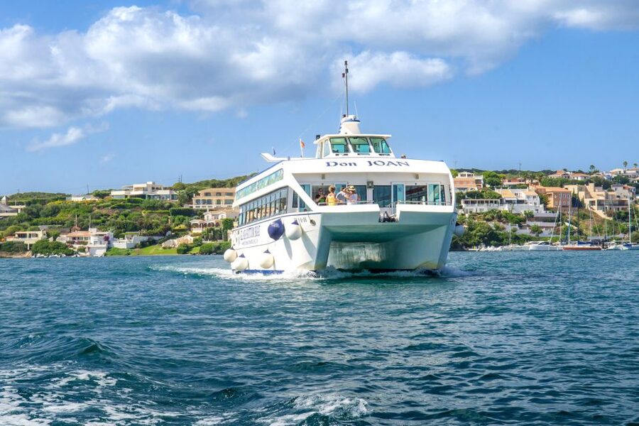 Mahon: Harbor Boat Tour with Underwater Viewing & Commentary - What the $21 price really buys you