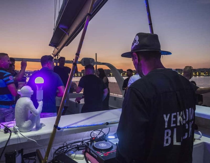 Malaga: Catamaran Sunset or Night Cruise w/ Live DJ & Drink - The first glass of cava sets the tone