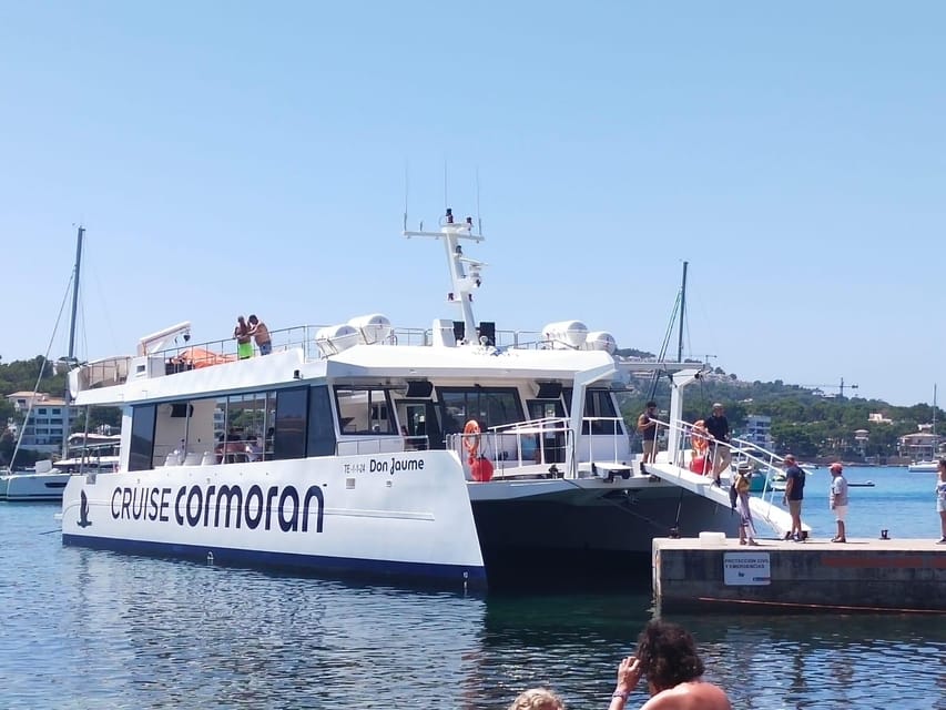 Mallorca: 2-Hour Coastline & Malgrat Islands Catamaran Tour - Leaving Santa Ponça and heading for the islands