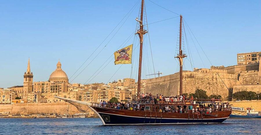Malta: Lazy Pirate Boat Party with Drinks & Food - What the $81 ticket really covers