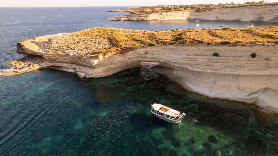 Malta: Sunset Boat Tour to St. Peter’s Pool and South Coast - Kalanka and the changing color of the water